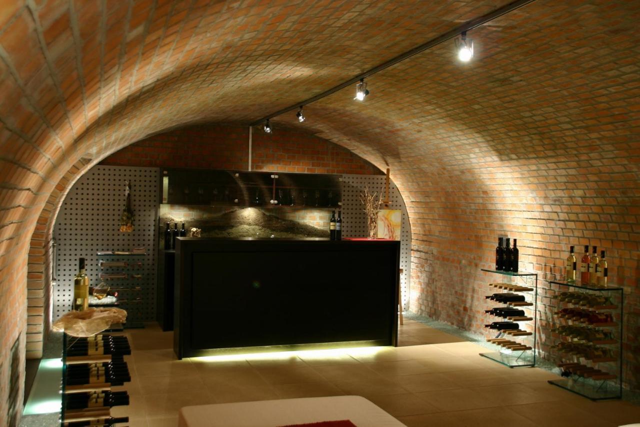 Winzerhof Michael Gartner Acomodação com café da manhã Illmitz Exterior foto