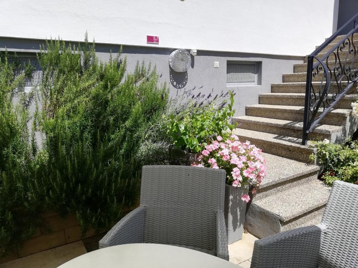 Winzerhof Michael Gartner Acomodação com café da manhã Illmitz Exterior foto